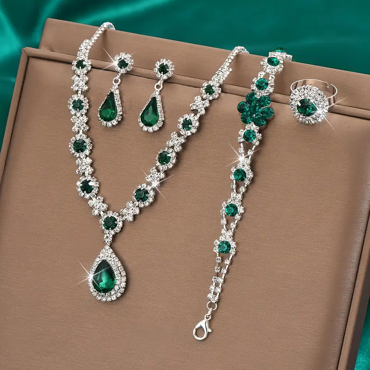 Conjunto de Joias Adriana Prateado