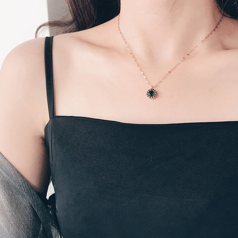 Colar com Mostrador Esmeralda Dourado