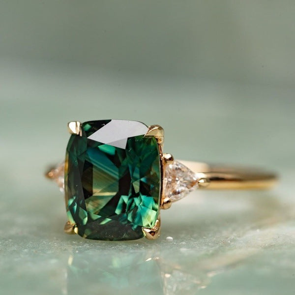 Anel Vintage de Pedra Verde